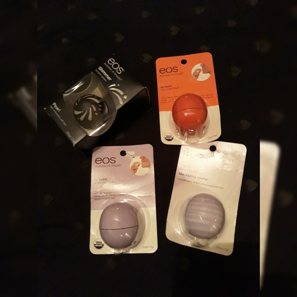 💄EOS Lip balms